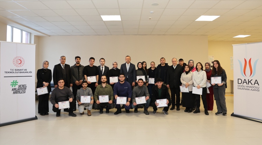Bitlis Eren Üniversitesi’nde Türkiye Siber Vatan Programı Eğitimi Tamamlandı